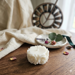 Mικρό κερί σόγιας,  O Ροδώνας